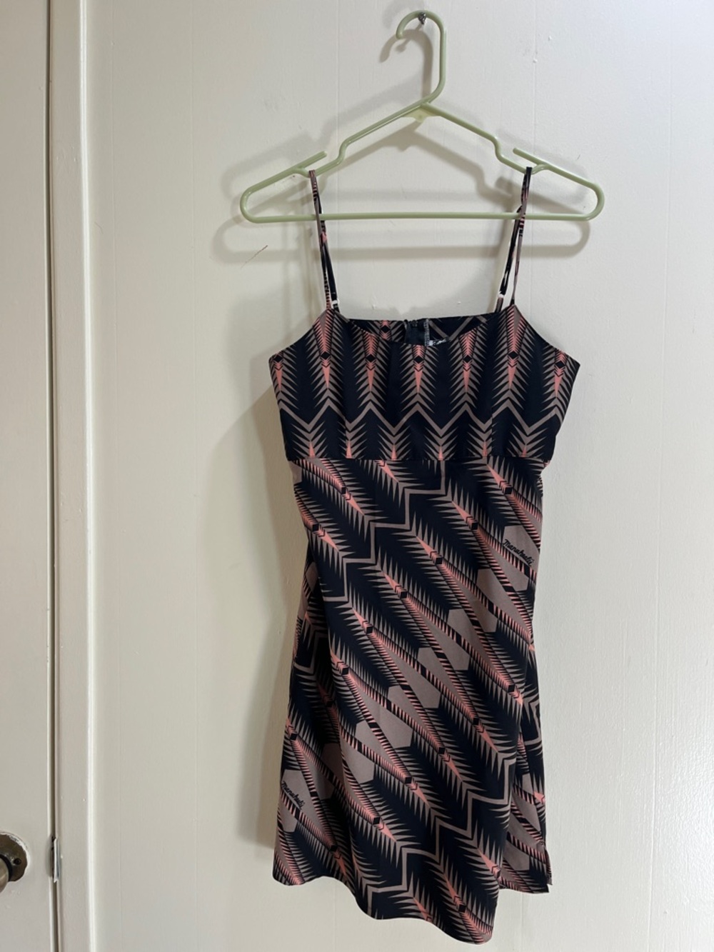 Manuheali’i Women’s XS Dress in very Good Condition